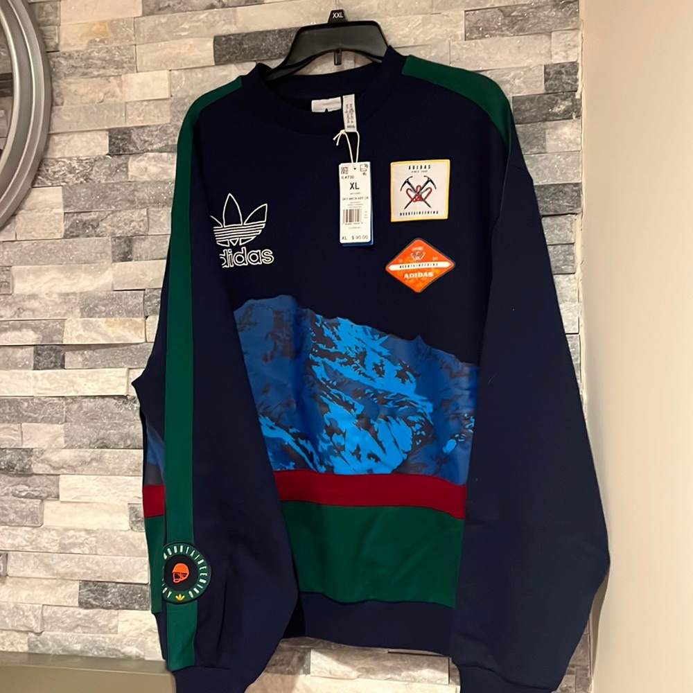 🌸New Arrival🌸 Adidas originals men's crewneck